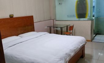 Tianchang Runshen Supermarket Hotel