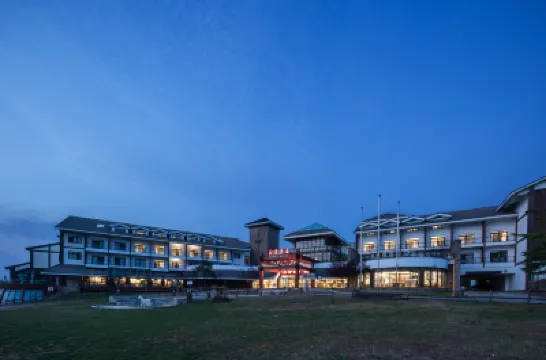 Xinhua Hotel Fairy Mountain Hotels near Chongqing Xiannvshan Airport