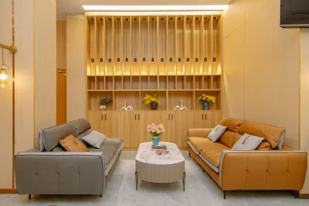 Ludian Yueyue Hotel Отели в г. Лудян