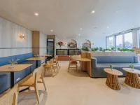 Aerotel Sydney - Inside International Terminal Airport Mascot otelleri