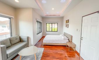 Chiang Mai Central 5 Bedrooms Private Pool Villa - Housity