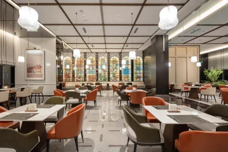 Tiegang Jinjiang Metropolo Hotel (Chengdu Qingbaijiang Railway Port Hotel) Отели рядом с достопримечательностью «Sichuan Construction Department Televison University Branch (Junior College)»