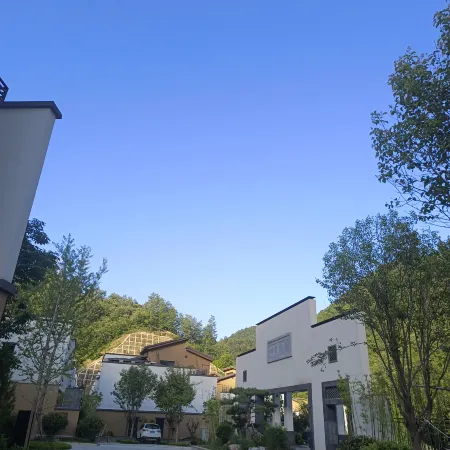 Xilinyuan B&B (Zhashui Yingpan Town Angou Village Branch)