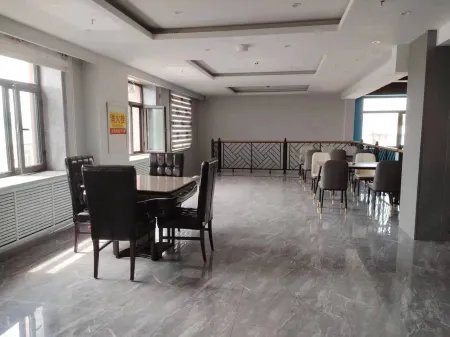 Fenglin Xingye bath Hotel Отели рядом с достопримечательностью «Wuying Highway Passenger Transport Terminal»