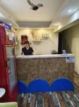 Mozhiye Movie Hotel
