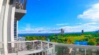 Ocean Suites at One Pacific Residence - Mactan Newtown - غرفة مطلة على الجبل