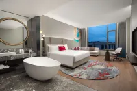 Ramada by Wyndham Qingdao Jiaodong International Airport Hotels in Jiaozhou