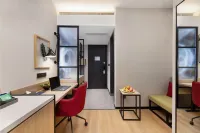 Campanile Hotel（Handan Meile City Mingzhu Square Hotel）