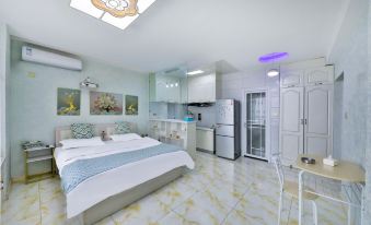 One Curtain Dream Homestay (Shenyang Ceramic City Branch)