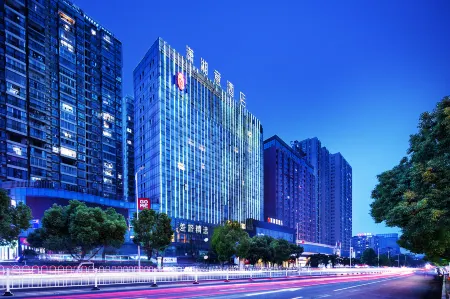 Xiaoxiangyi Hotel (Yongzhou Lengshuitan High-Speed Railway Station Branch) Отели в г. Юнчжоу