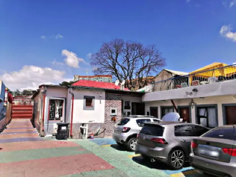 山谷中心賓館 鄰近貝德福地區的酒店