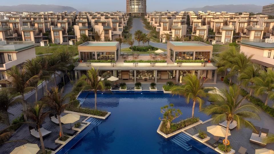 Seascape Villas In Long Beach Cam Ranh
