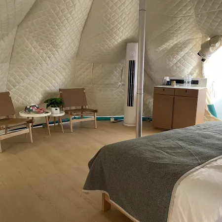 Zhongwei Yiye Xingkong Hotel