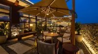 UNITHE·HOTEL - بار