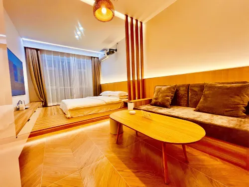 Business Travel Fully Intelligent Quality Homestay (Daqing Wanda Plaza)