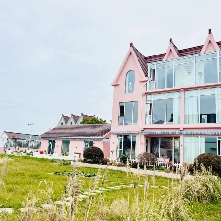 Shanghai Shuli Huawai Homestay (Lingang Dishui Lake) Отели рядом с достопримечательностью «Озеро Дишуй»