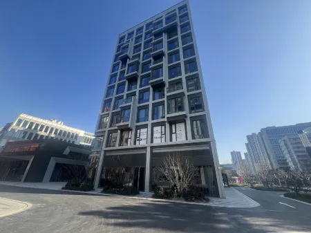 base-CAOHEJING Hotel Residence Отели рядом с достопримечательностью «Shanghai Harbor Longwu Harbor Company Wharf»