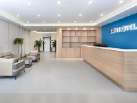 Junyi Chain Hotel (Dayingzhen) Hotels in Weishi