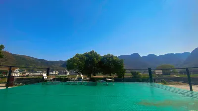 Yingde Yingxi Diecui Homestay (Yingxi Peak Forest Shop) Hotel in zona Yingxi Fenglin Corridor