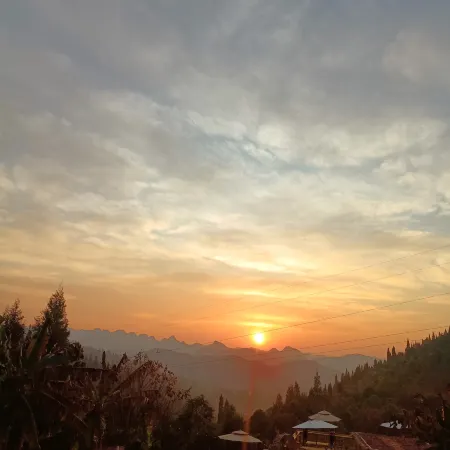 Xiyunjian B&B (Huangguoshu Waterfall Branch)