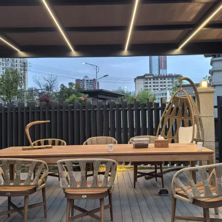 Lichuan Yishu Homestay