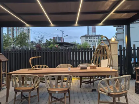 Lichuan Yishu Homestay Отели в г. Личуань