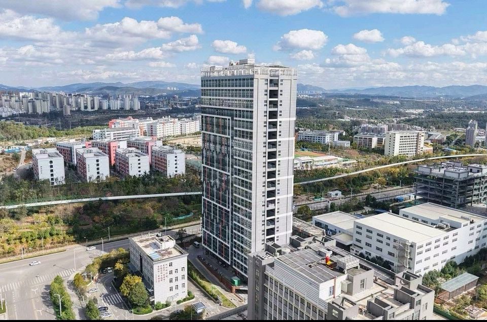 Anning Qifeier Hotel over view