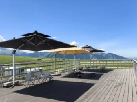 Tekes Qionghai Cloud Grassland Space Capsule Camp