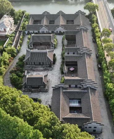 Beyond Business Academy​ Отели рядом с достопримечательностью «Shanghai International Studies University (Wenxiang Road)»