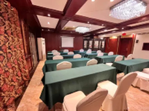 喬治莫蘭迪酒店（濟南泉城廣場趵突泉店）