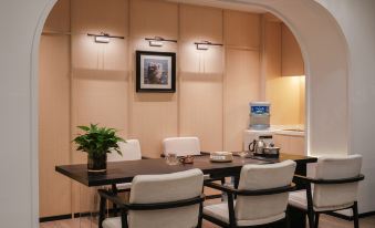 Anman Flower Room Hotel (Kunming Railway Station)