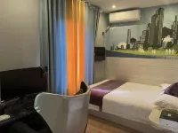 MI NI Hotel - Esports