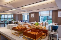 Moling Hotel (Zhuzhou Railway Station Wangfuxing Plaza) - parking
