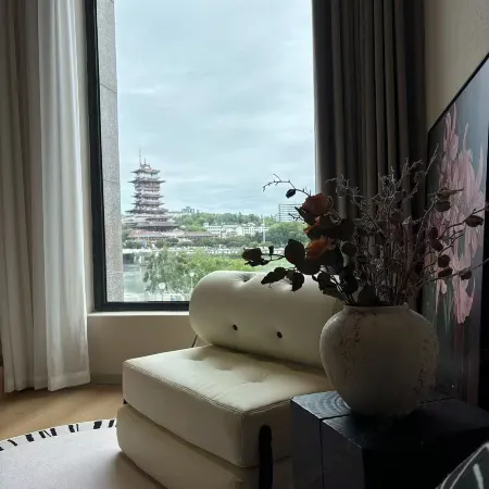 Tongqi Lanting Hotel (Fucheng District Yuewang Tower)
