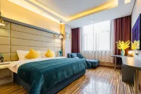 Caring Fere Hotel (Xi'an Library Metro Station)