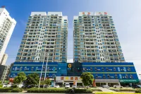 Super 8 Hotel Hotel dekat Oceanorama
