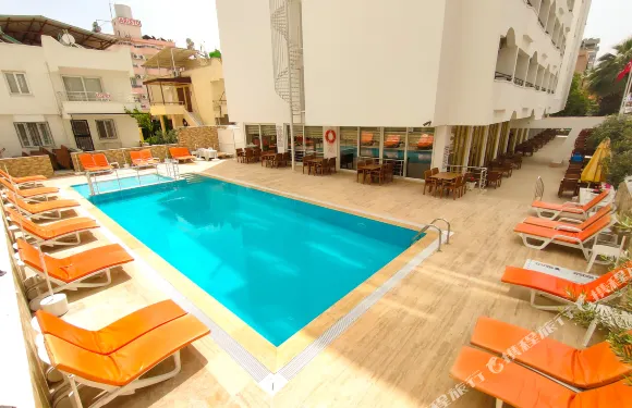 阿爾蒂內爾聖阿勒騰庫姆酒店