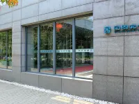 National Library Hotel Hotels in der Nähe von Hauptstadt-Hallenstadion