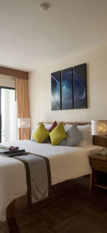 ห้องจูเนียร์สวีทพร้อมวิวสระว่ายน้ำ