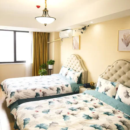 Whale Xi Ins Design Hotel (Anyang Wanda Plaza Jiabao Branch)