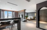Summerisland Hotel (Chengdou Taikoo Li) - parking