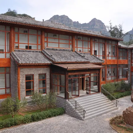 Hongya Valley Inn