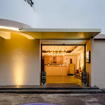 Jinan Yuanshe Wangquan Homestay (Heihuquan Daming Lake Branch) Отели рядом с достопримечательностью «Источник Heihu»