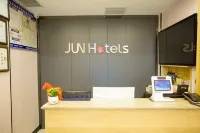 Junyi Hotel Chain (Zaozhuang Yicheng People's Court Branch)