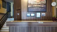 De' Premium Hotel Kartini Hotels in Bukit Kecil