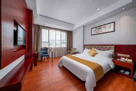 0 Wu Shiliu Hotel (Guangzhou Pazhou Exhibition Center Chigang Subway Station)