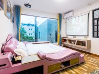广州茗佳酒店式公寓 - 豪华落地窗投影大床房（冷暖空调）