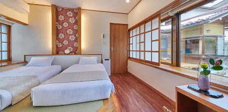 Ichinomatsu Japanese Modern Hotel Отели рядом с достопримечательностью «Hidakochi»