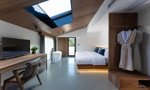 Floral Lux Hotel · One valley and one villa Hotel (South Gate store of Huangshan Scenic Area)