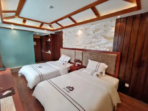 Mingshan Hotel (Thai-style Building) Hoteles cerca de Leidong Plain